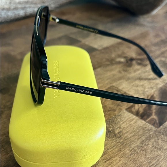 Marc Jacobs Black Aviator Sunglasses main image 4